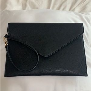 Black large envelope wristlet